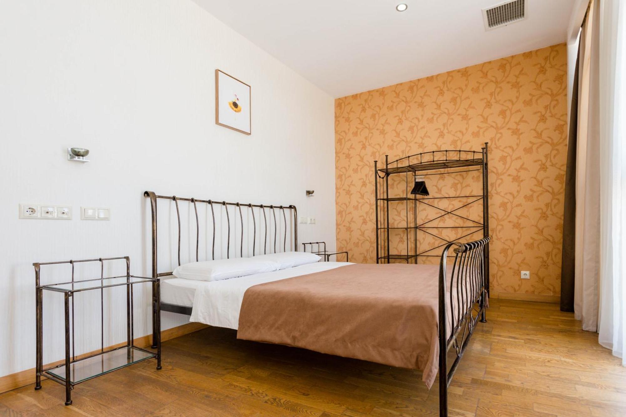 Apartment In The City Of ティビリシ エクステリア 写真